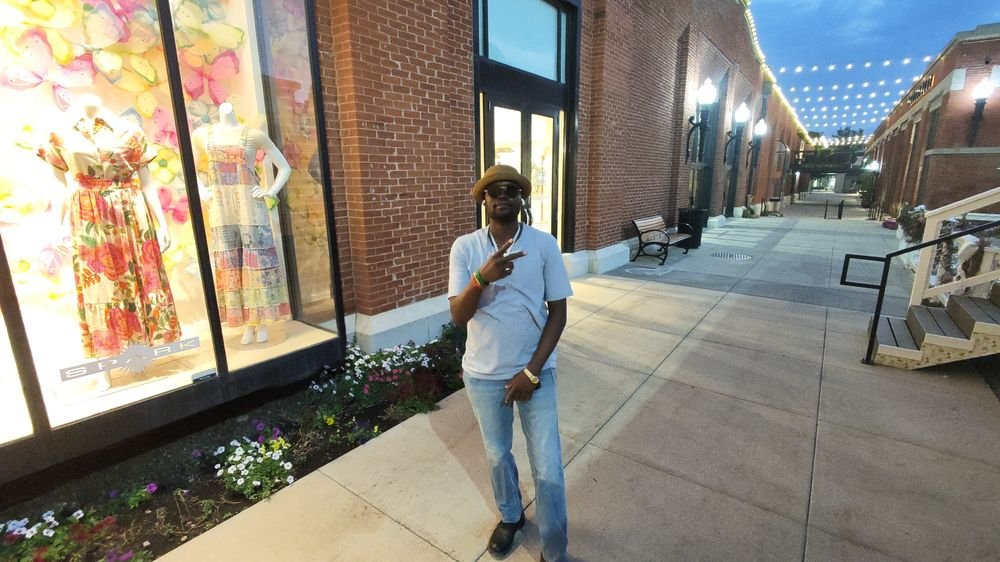 African Dundada — SLC · Trolley District